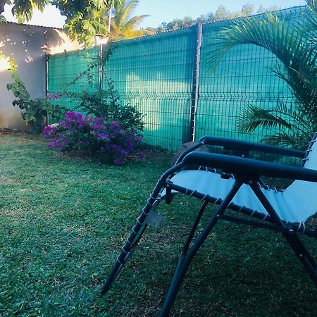 Habitation Baliache - Maison Creole Avec Jardin Privatif, Plage A 200M Деше Экстерьер фото