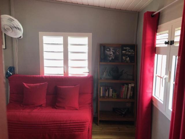 Habitation Baliache - Maison Creole Avec Jardin Privatif, Plage A 200M Деше Экстерьер фото