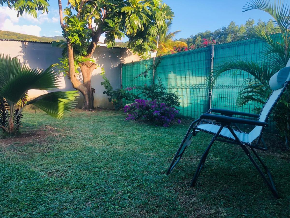 Habitation Baliache - Maison Creole Avec Jardin Privatif, Plage A 200M Деше Экстерьер фото