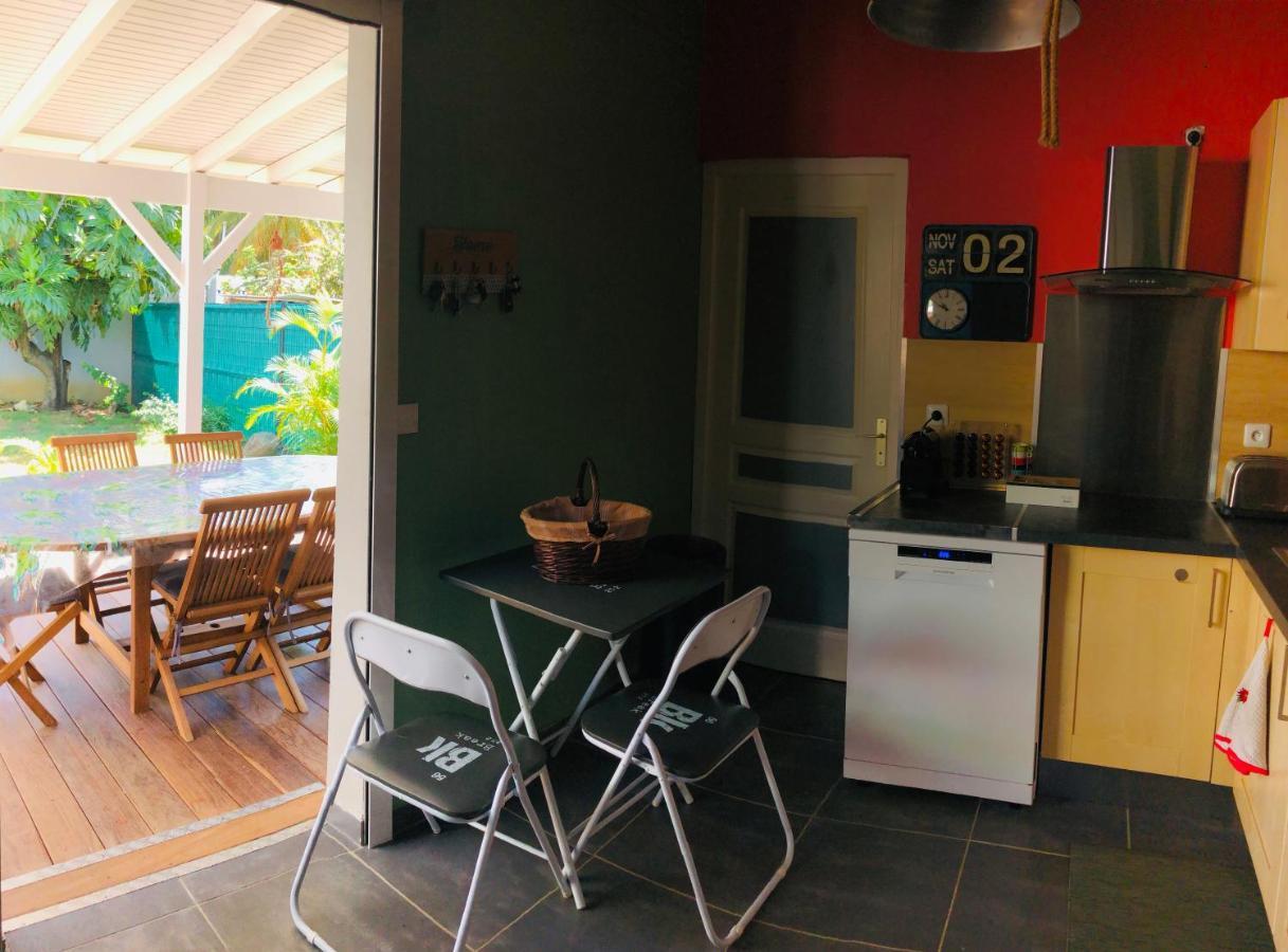 Habitation Baliache - Maison Creole Avec Jardin Privatif, Plage A 200M Деше Экстерьер фото